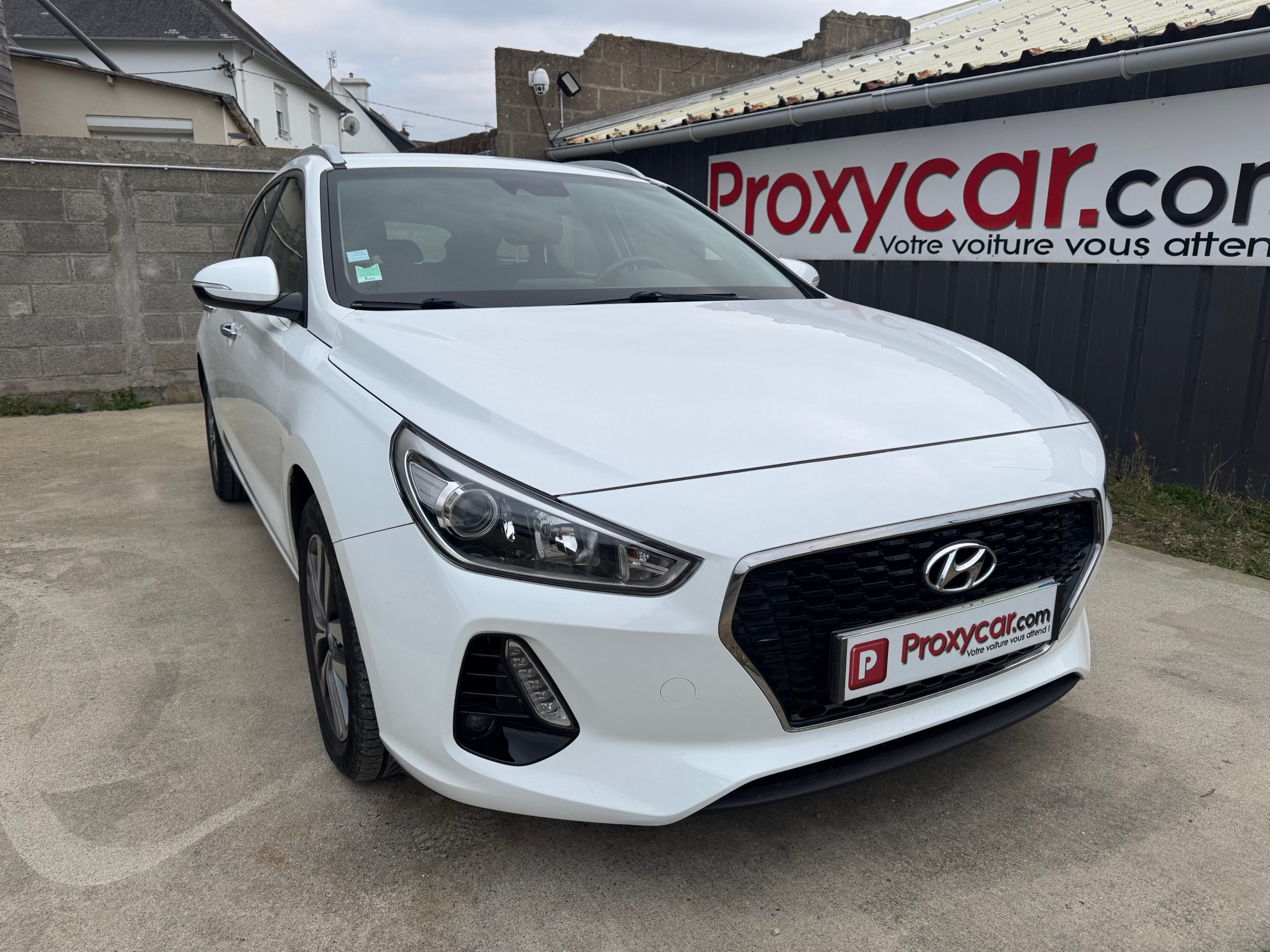 HYUNDAI I30 CW 1.6 CRDI 110cv Business Blanc Diesel